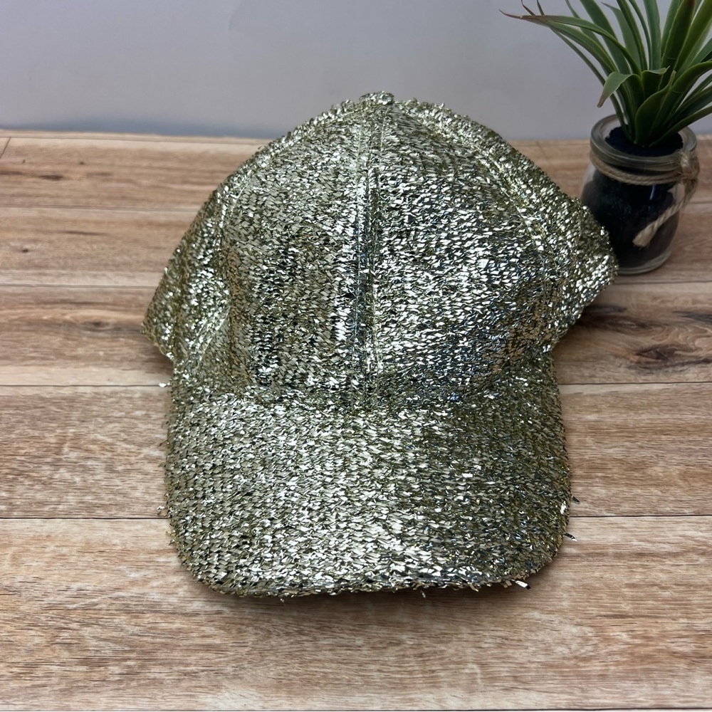 Collection Eighteen Gold Baseball Christmas Cap